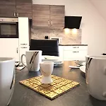 Rentcenter79